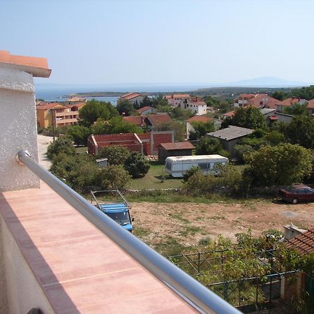 Apartments Angela Ližnjan Exterior foto